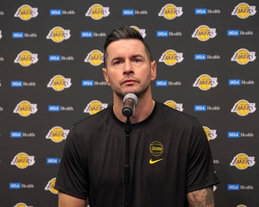 Los Angeles Lakers, iki oyuncuyu gözüne kestirdi! Los Angeles Lakers